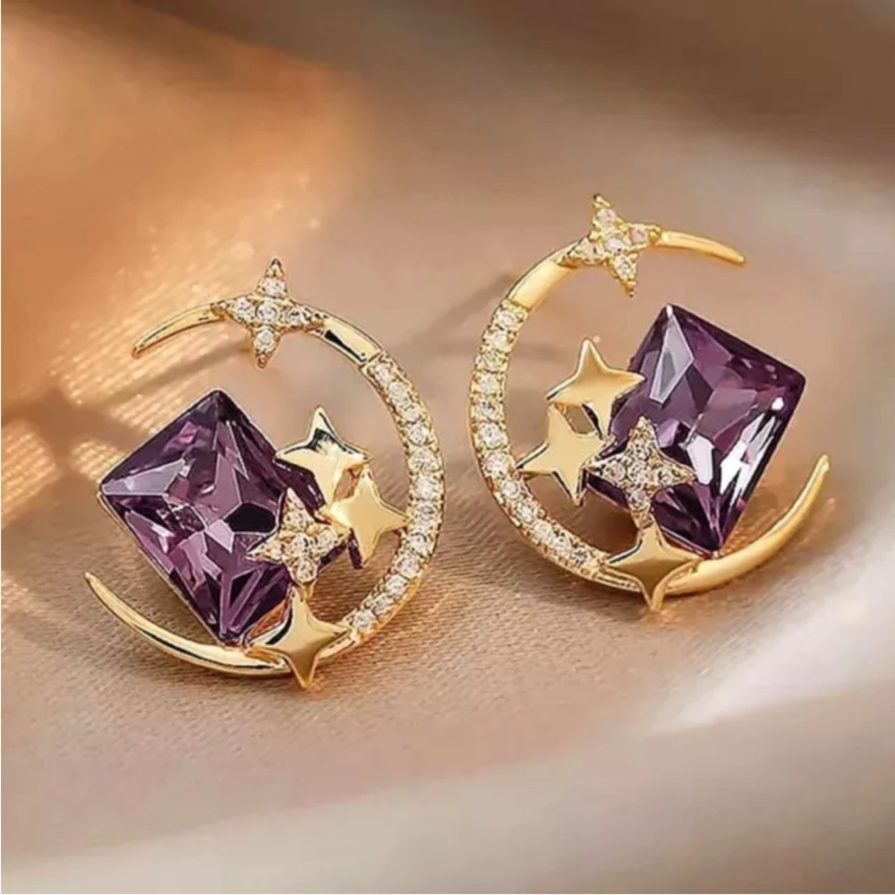 New Beautiful 18k Yellow Gold Amethyst White Sapphire Moon & Stars Studs